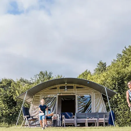 Country Camp Camping 't Westdorp Luxury tent *