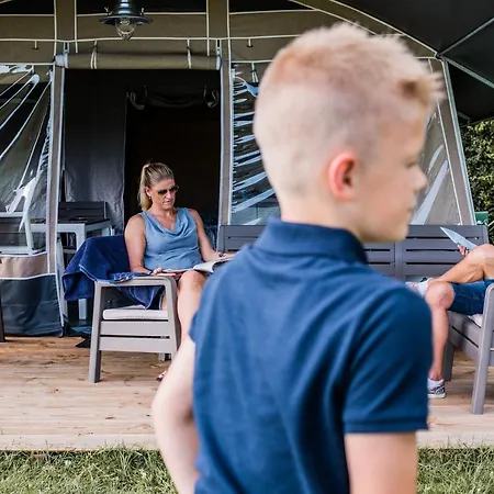 Country Camp Camping 't Westdorp Campismo de Luxo
